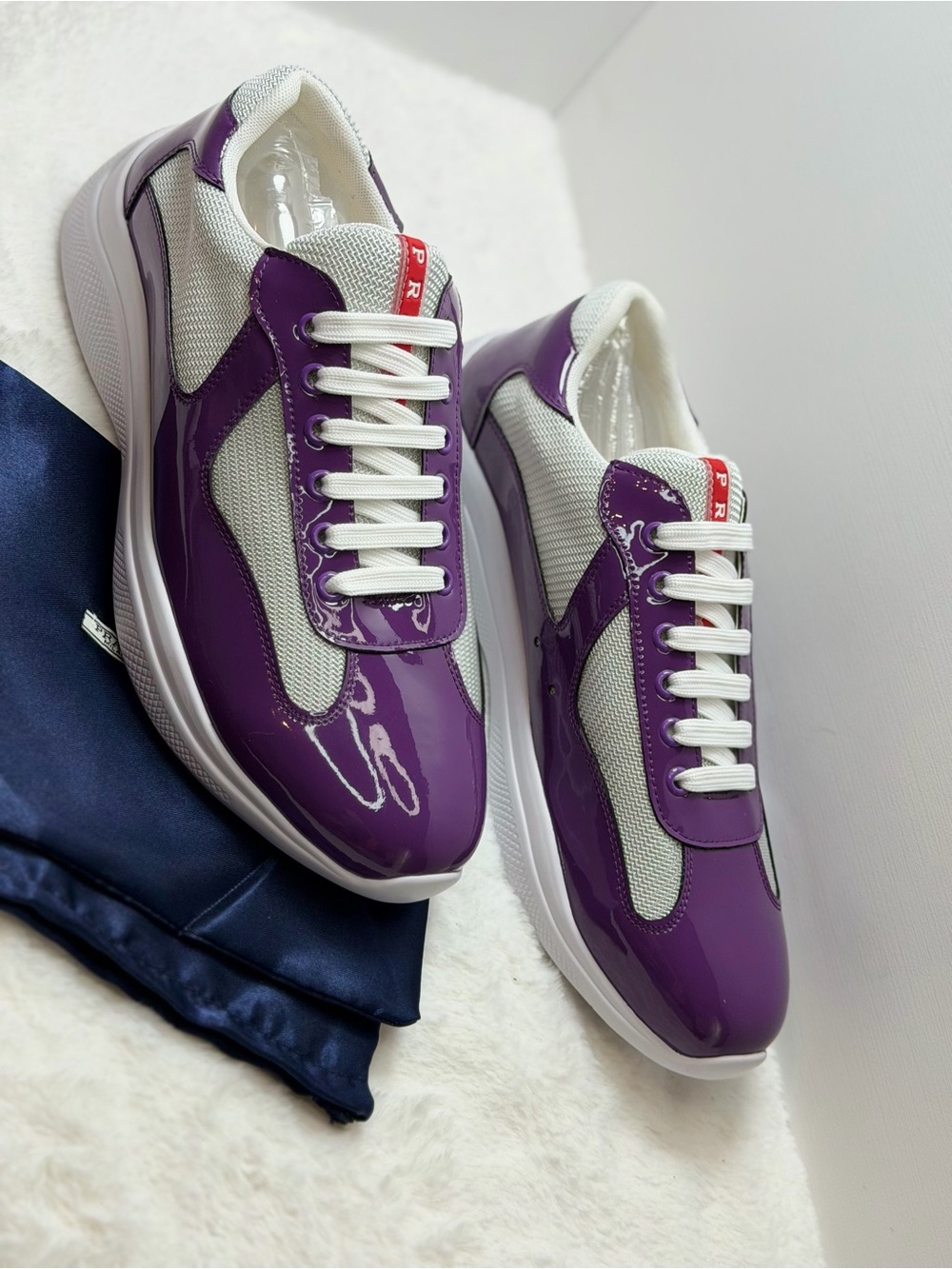 Men's Purple and White Casual Sneakers